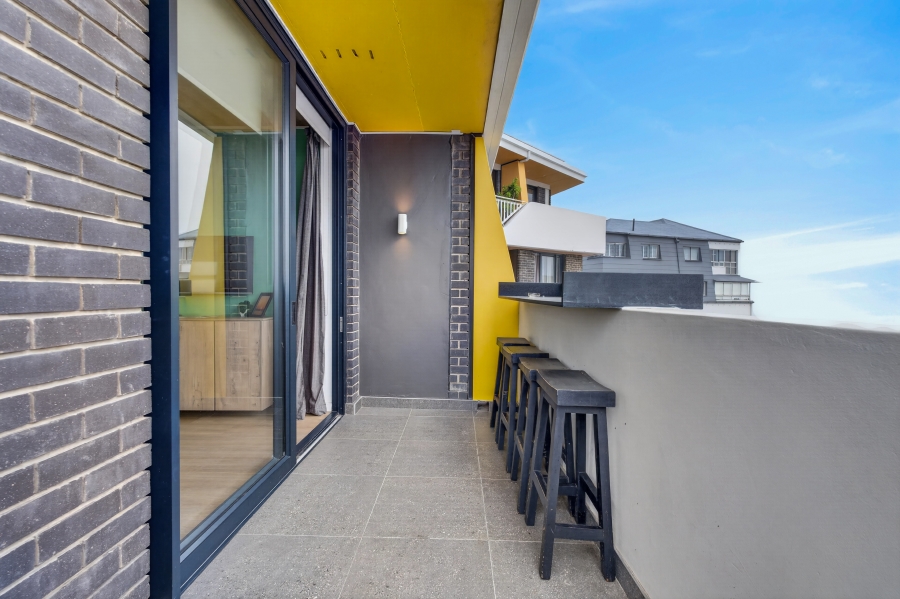 2 Bedroom Property for Sale in Sea Point Western Cape